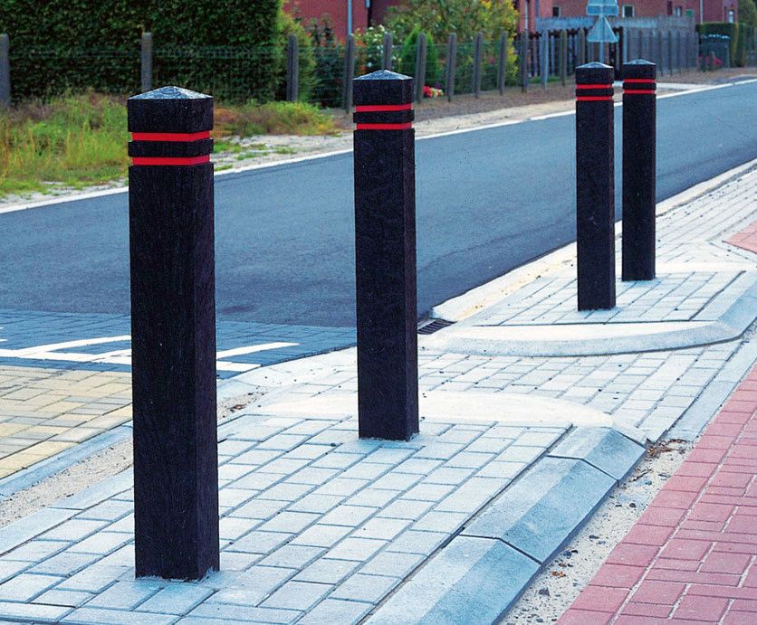 Pewsham Recycled Plastic Bollard PBD403 Langley Design Street
