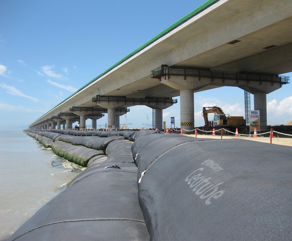 Geotube® geotextile systems for marine structures TenCate