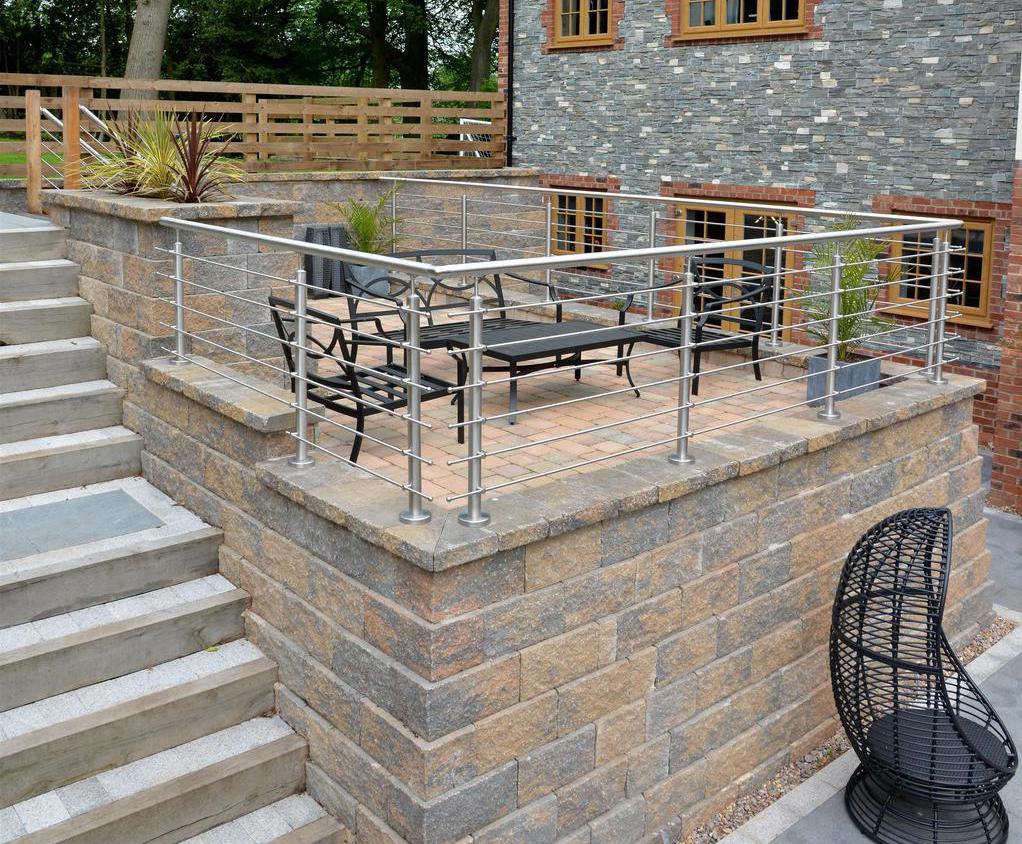 Retaining wall solves Willmark Homes' sloping site issue