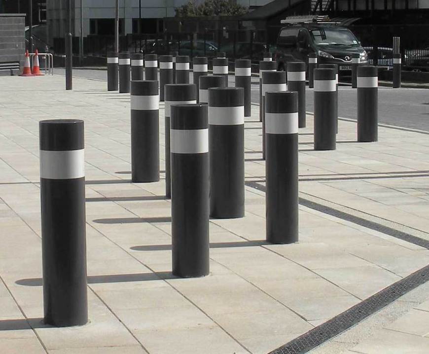 Avon Scimitar 75 30 High Security Static Bollard Avon Barrier Esi External Works