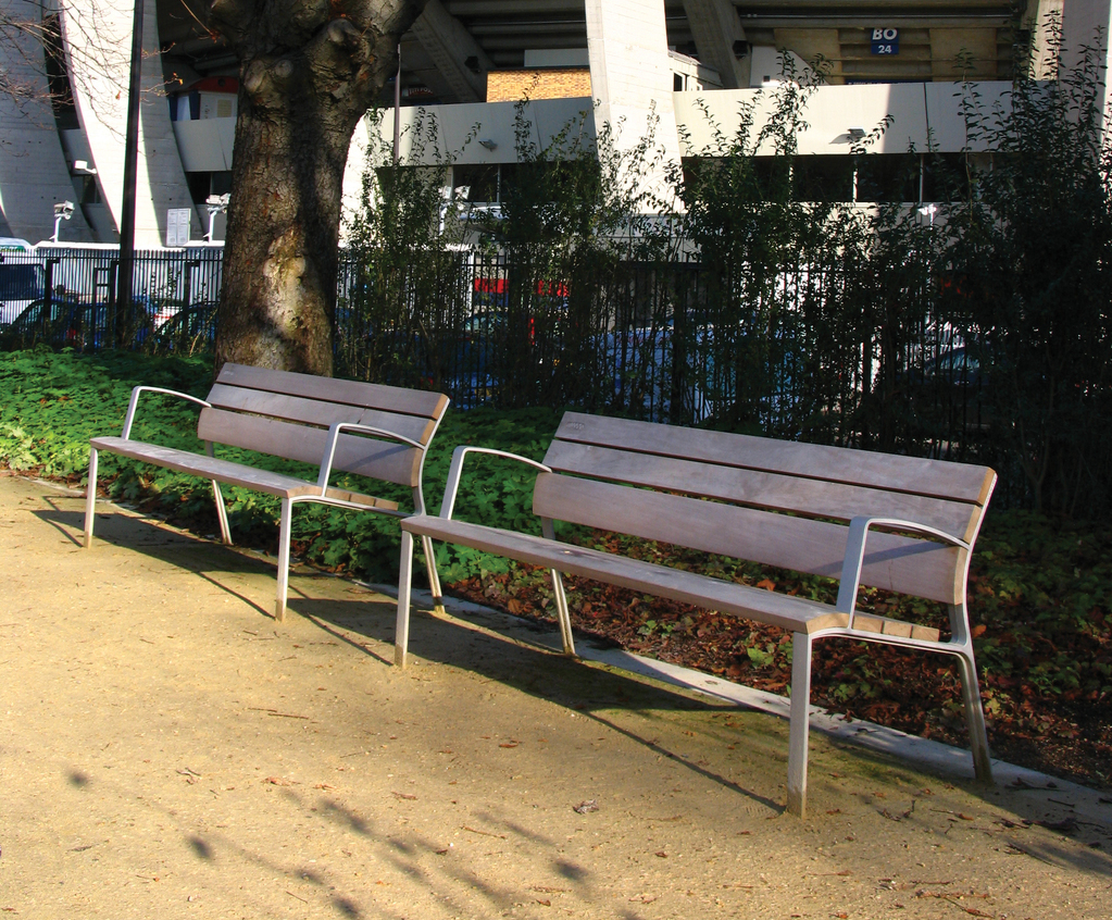 NeoRomantico Liviano bench by Santa & Cole Urbidermis | All Urban | ESI ...