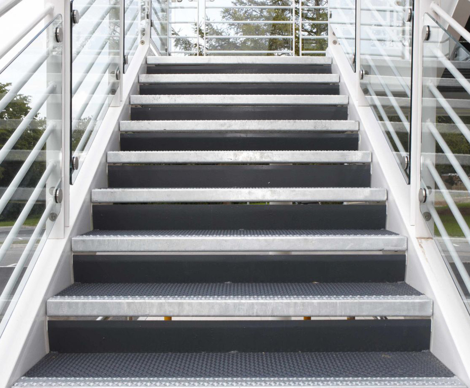 Stair treads and landings for Merchant Taylors' School Elefant Gratings ESI Building Design