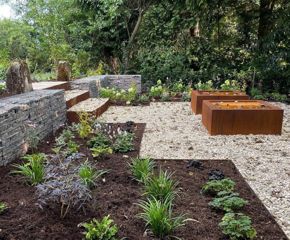 EverEdge® Titan corten steel edging for rural garden EverEdge ESI