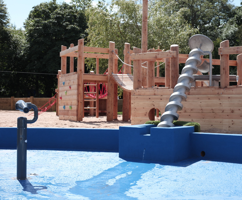 Sand and water play area Lytham Park View Timberplay ESI External
