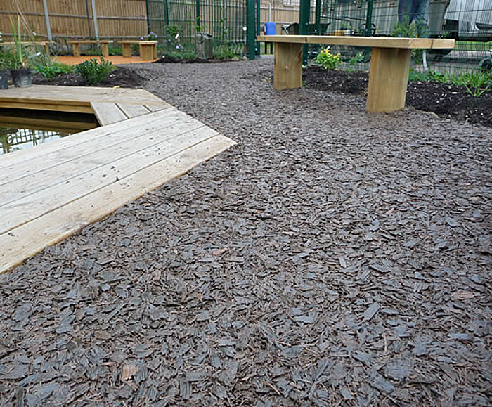 Rubber Mulch low maintenance, 100 recycled Meon Ltd