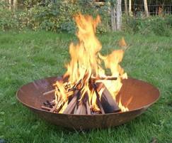 Mayfield的圆木：Corten Steel Fire Pits减少！