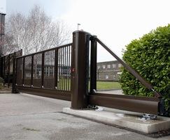 SlideMaster™ Cantilever Sliding Gates | CLD Fencing Systems | ESI ...