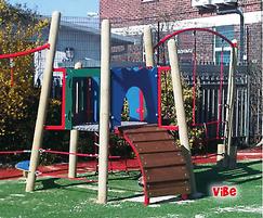 Vibe multi-activity play structure