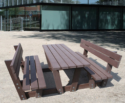 Lyon - recycled plastic picnic table and seats