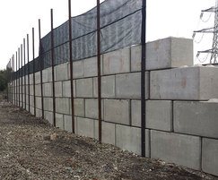 Wall built using Legato™ concrete blocks
