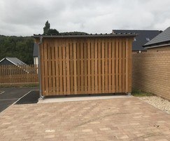 Sheldon timber-clad cycle shelter - SCS316