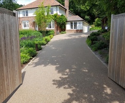 Resin bound driveway in Amber Standard colour