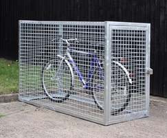 Mesh cycle locker for one bike
