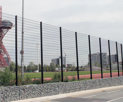 Duo8 SR1 fencing for the perimeter