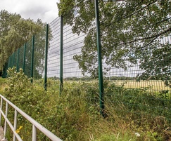 TwinSports ball stop fence for sports and leisure areas