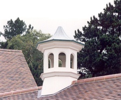 Octagonal cupola without louvred sides