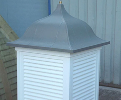 Roof turret with a lead effect double ogee roof