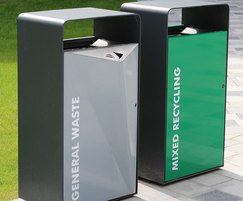 Pack litter bin at Sheffield University