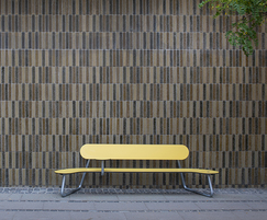 Plateau high-pressure laminate and steel bench