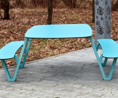 Milano steel picnic table and bench set