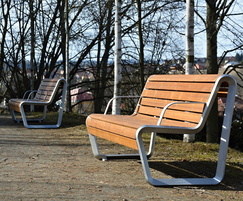 BOROLA park bench is supplied with or without armrests