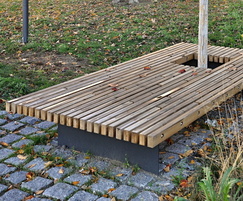 ROSTY park bench with cutout for tree LRO2