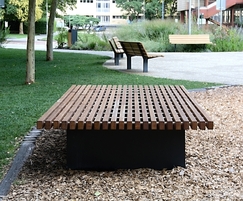 ROSTY park bench LRO3