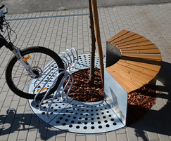 SEGMO Tree Grids with integrated cycle stand  MSE7