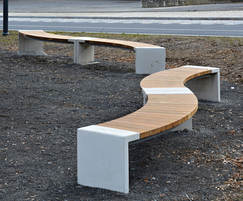SIBELA arc-shape park bench LSI19