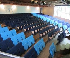 CPS制造公司:在著名的湖区学校安装礼堂