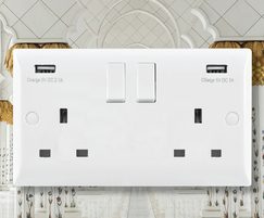 Vogue white double Power Socket with USB