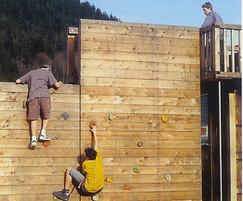 The Climbing Wall can be extended between 60° & 90°