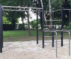 Street Workout J5200 for 8 users